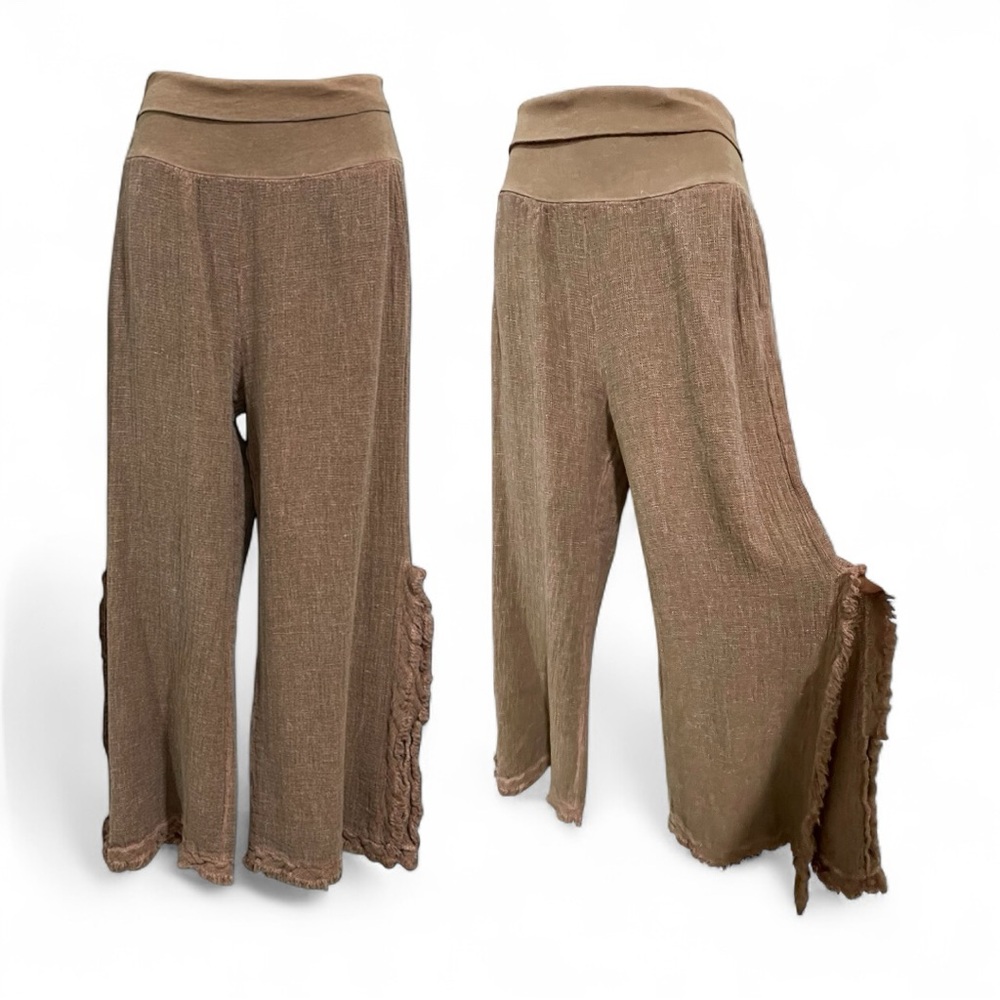 Meo Meli Relaxed Wide Leg Jumpsuit Set in light Brown - Picture 2 of 3